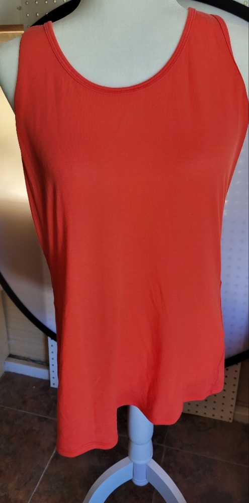 The North Face red size L tank‎ top